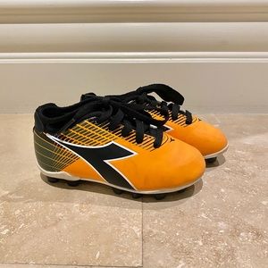 Toddler soccer cleats 8.5